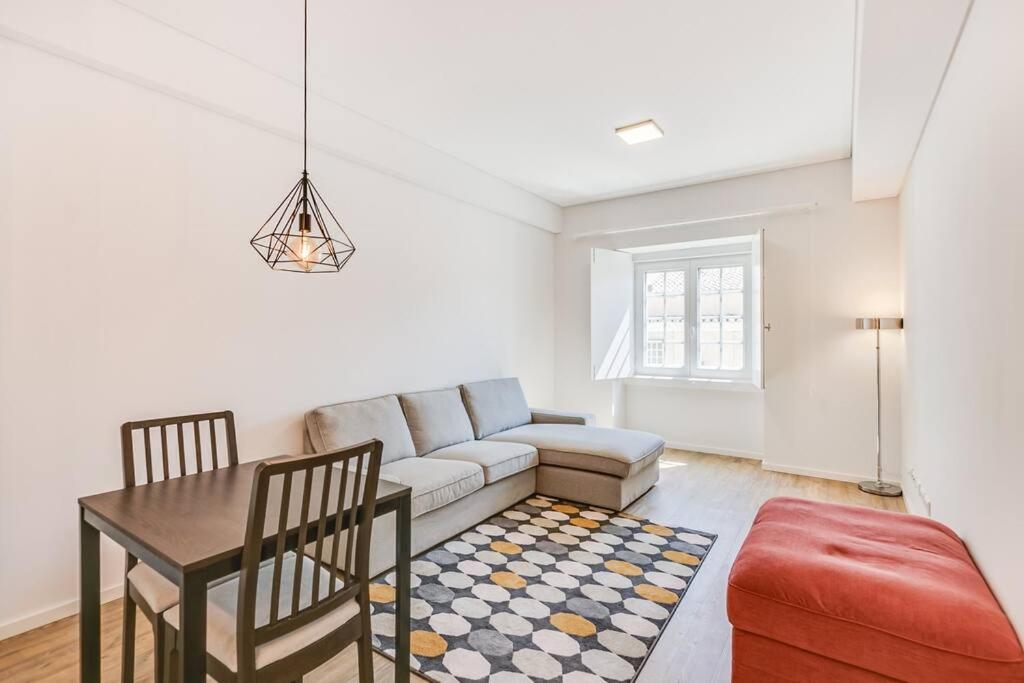 Made For The City Lovers- Urban Charm In Chiado Lisbona Esterno foto