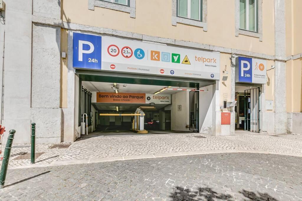 Made For The City Lovers- Urban Charm In Chiado Lisbona Esterno foto