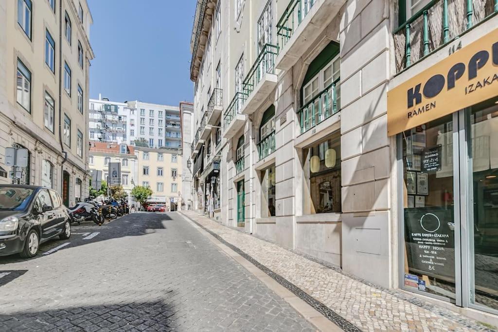 Made For The City Lovers- Urban Charm In Chiado Lisbona Esterno foto